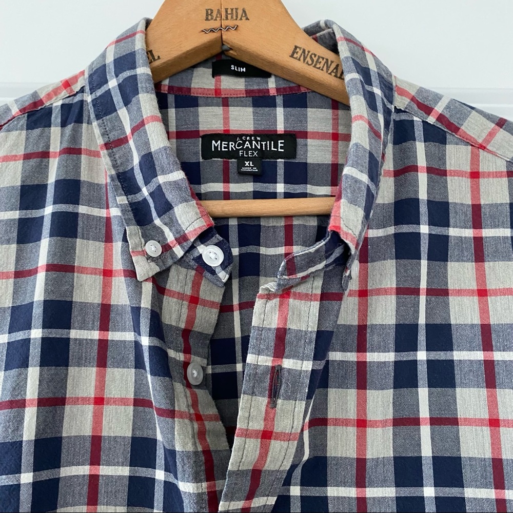 J Crew Mercantile Flex Grey, Blue & Red Plaid Shirt w Button Down Collar